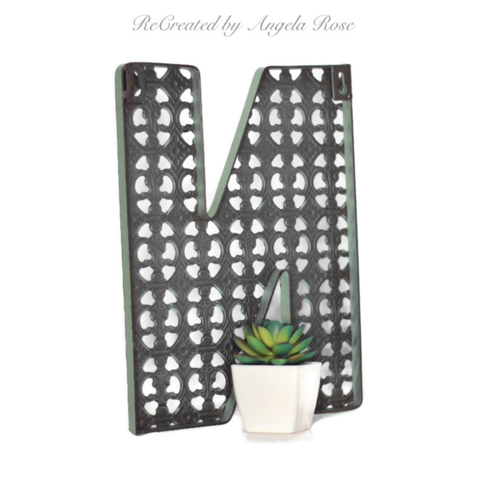 N Monogram Wall Decor Metal - Picture 2 of 5